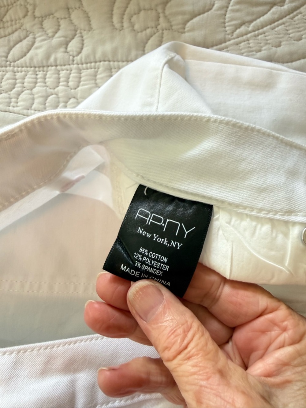 APNY White Straight Leg Jeans 10 - Picture 4 of 7